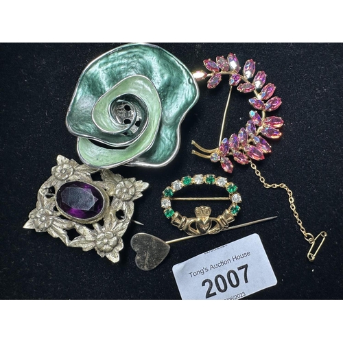 2007 - Collection of brooches including Sold'or Claddagh brooch