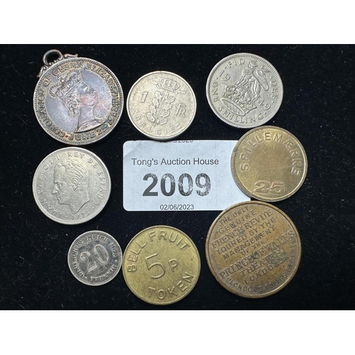 2009 - Collection of coins including old money, foreign and Bell Fruit Token