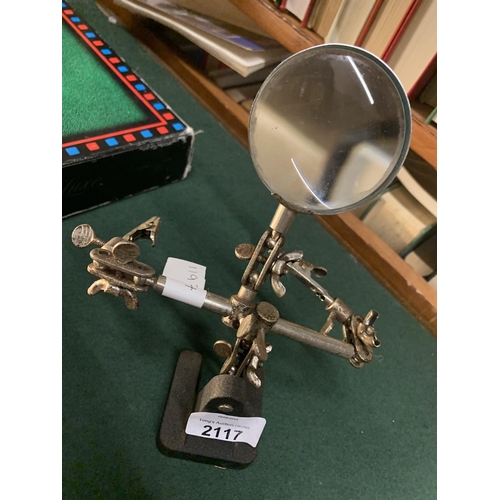 2117 - Jewellers magnifying glass on stand with clips