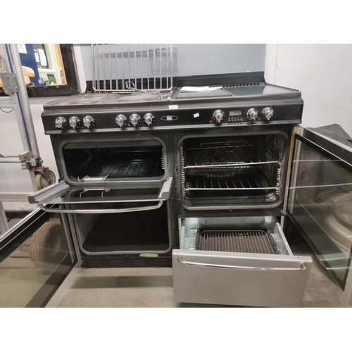 99 - STOVES NEWHOME RANGE OVERN 1100MM GREAT CONDITION GOOD WORKING ORDER ALTHOUGH GRILL REGULATOR NEEDS ... 