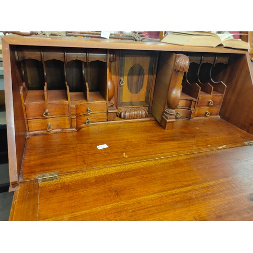 1630 - 20th century large writing bureau in stunning condition