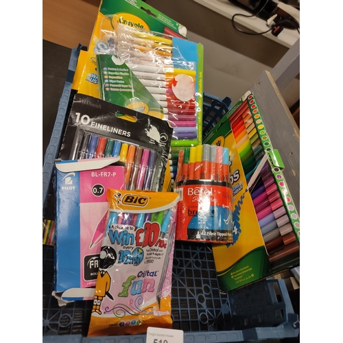 519 - Crayola fibre tip pens, brand new Berol fibre tipped pens, and Bic fun coloured biros. Great collect... 