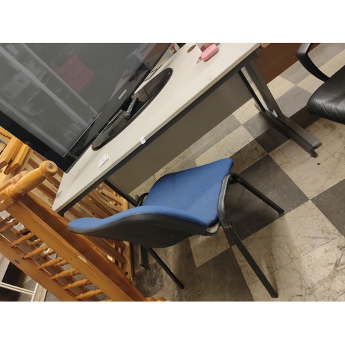 623 - Large office desk measures 123 cm x 74.5 cm x 72 cm tall with a blue office chair.