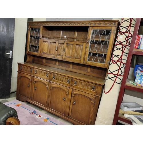 737 - Lovely large sideboard/dresser comes in two sections for easy transportation, 8 cupboards (2 with le... 