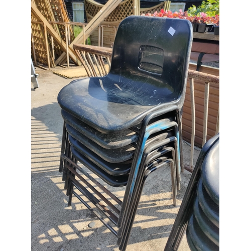 32A - 5 x black stacking chairs