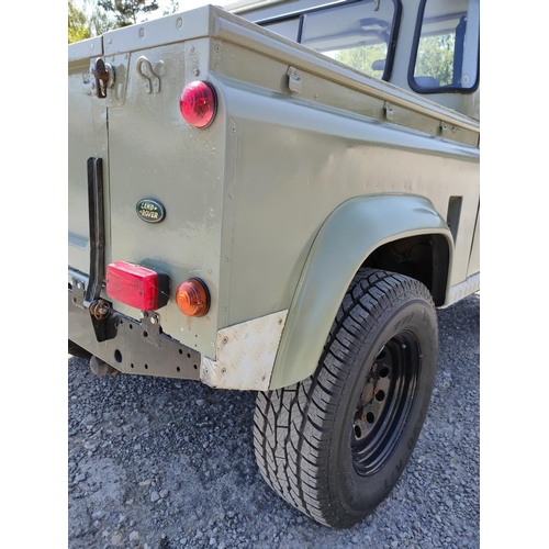 300 - LAND ROVER DEFENDER 