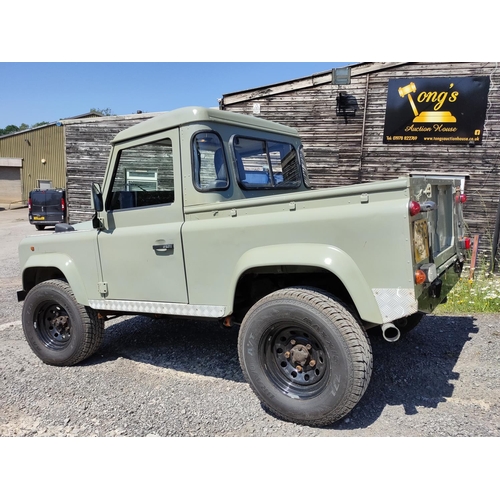 300 - LAND ROVER DEFENDER 