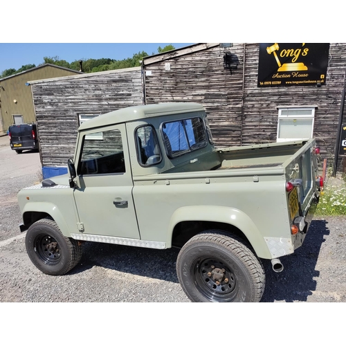 300 - LAND ROVER DEFENDER 