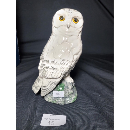 15 - Royal Doulton Snowy Owl figurine as part of the Whyte and Mackay Whisky collection. Fabulous conditi... 