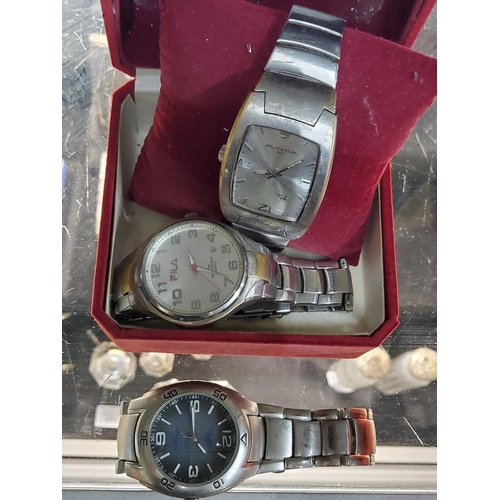 130 - nice selection of 3 metal strap gent's watches