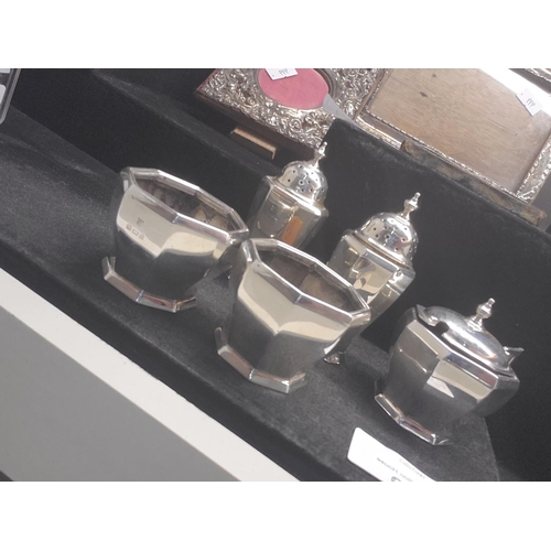 150 - Beautiful silver condiment set