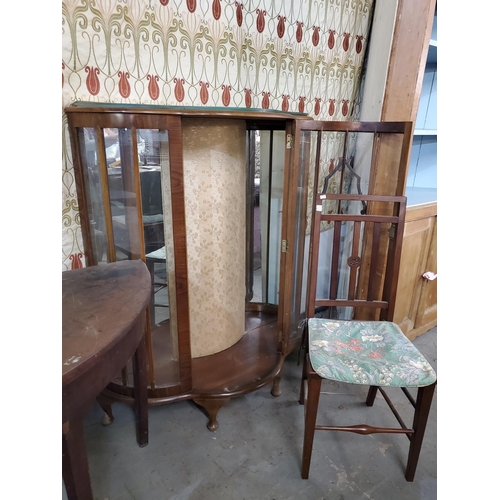 354 - Vintage antique glass wooden Queen Anne display china cabinet. This piece could well be suited as a ... 