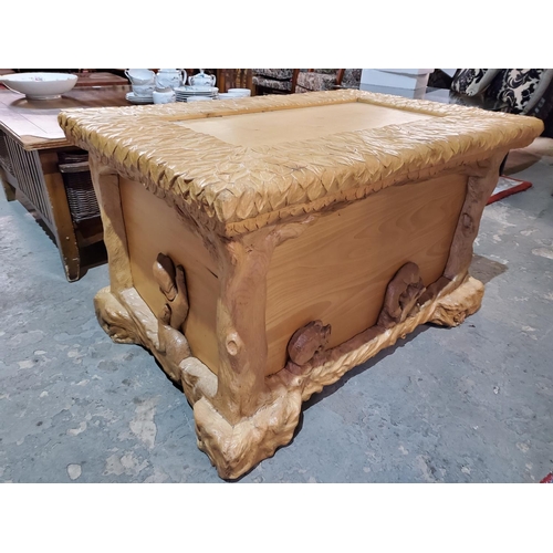 405 - Completely stunning carved wood ottoman with lift up lid to reveal large storage area. A beautiful q... 