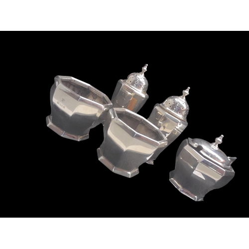 150 - Beautiful silver condiment set