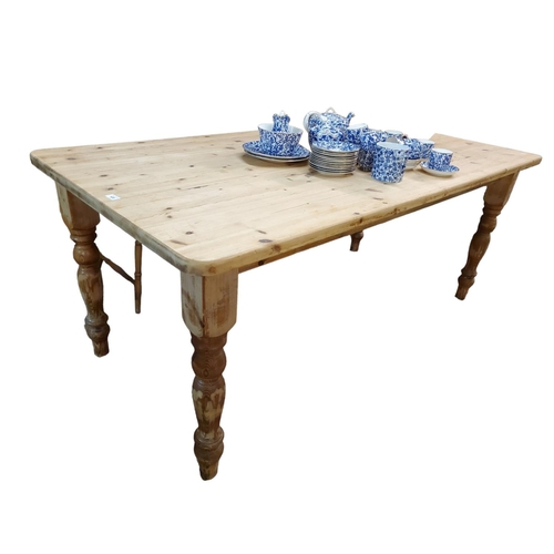 430 - Rustic Pine kitchen table, perfect for your country kitchen, approx 182 x 94cm