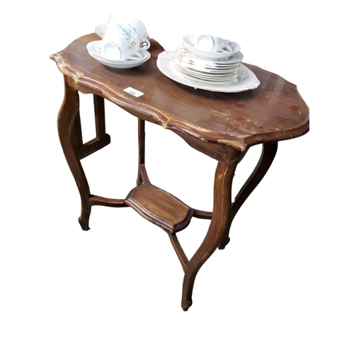 706 - Beautifully shaped hall table, measures 66 x 44 x 72 cm approx