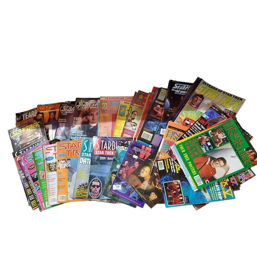 750 - Large collection of 'STAR TREK' magazines.