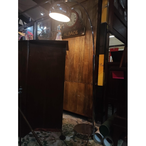 268 - Very stylish curved chrome floor lamp