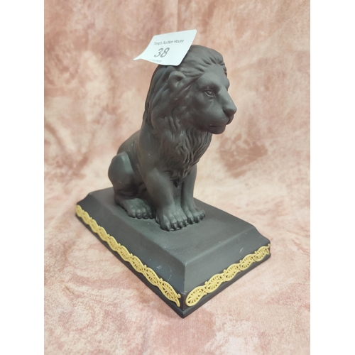 38 - Very stylish Wedgwood pottery black lion on plinth