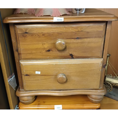 1090 - Neat 2 drawer pine bedside cabinet