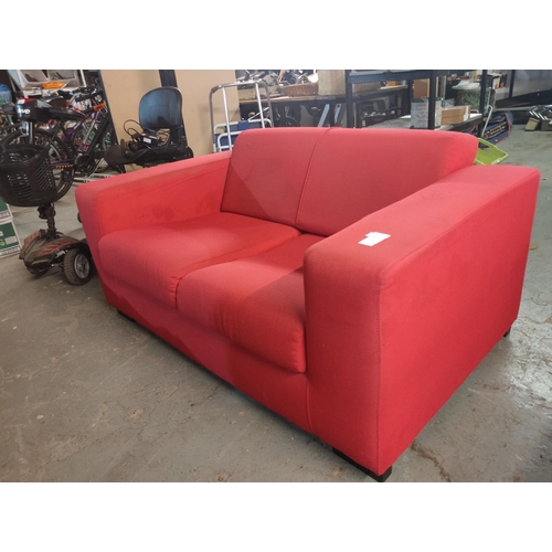 275A - LOVELY CONTEMPORARY RED 2 SEATER SOFA BED! Mattress AS NEW