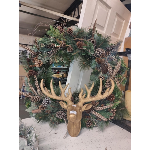 317 - FABULOUSLY DECORATIVE WREATH FEATURING A STAGS HEAD. NOT JUST FOR CHRISTMAS.
APPROX 67CM DIAMETER.