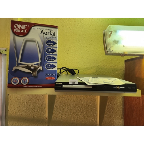 1209 - Digital amplified indoor aerial together with a Phillips DVD player