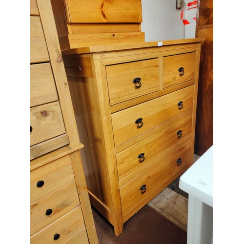 1012 - Stunning contemporary 2 over 3 wooden chest of drawers standing approx 117cm tall and 100cm wide