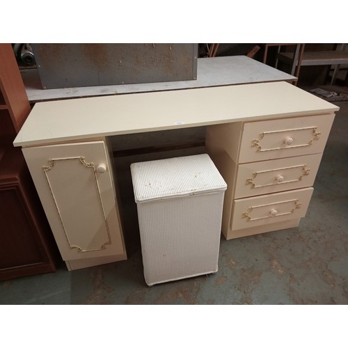 1352 - VINTAGE STYLE DRESSING TABLE WITH GOLD DETAIL AND VINTAGE LAUNDRY BOX.