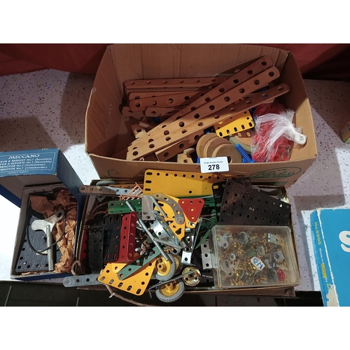 278 - Large Meccano selection with a wooden construction set with accessories