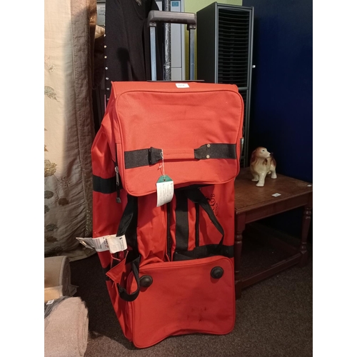 1014 - LARGE TRAVEL BAG ON WHEELS