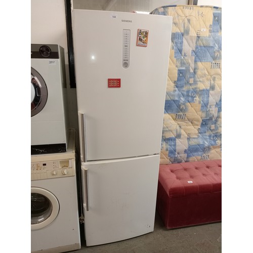 1440 - SIEMENS FRIDGE FREEZER IN GOOD WORKING ORDER, 170 H X 60 W X 60 D CM