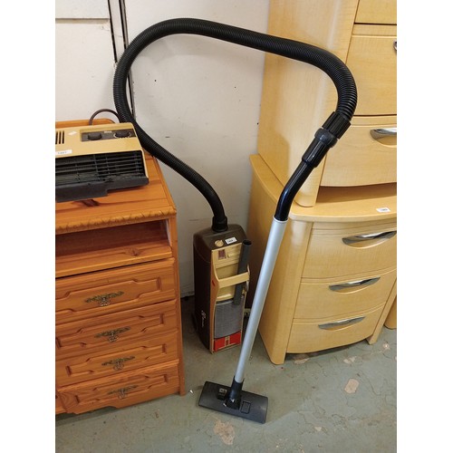 1468 - VINTAGE ELECTROLUX AUTOMATIC VACUUM CLEANER