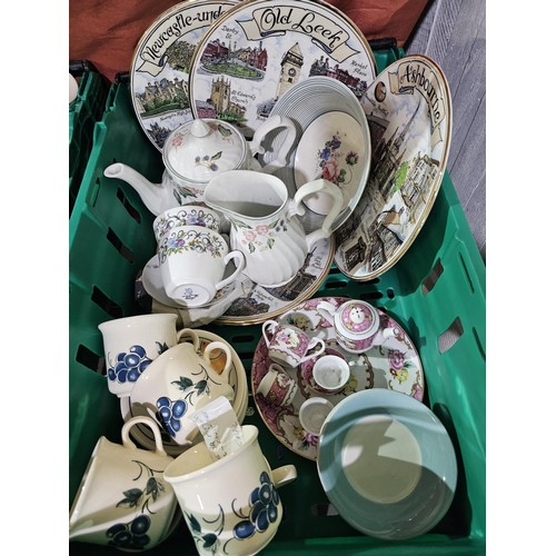 42 - IMMACULATE QUALITY mixed ceramics including teapots, cups & saucers, decorative plates and more