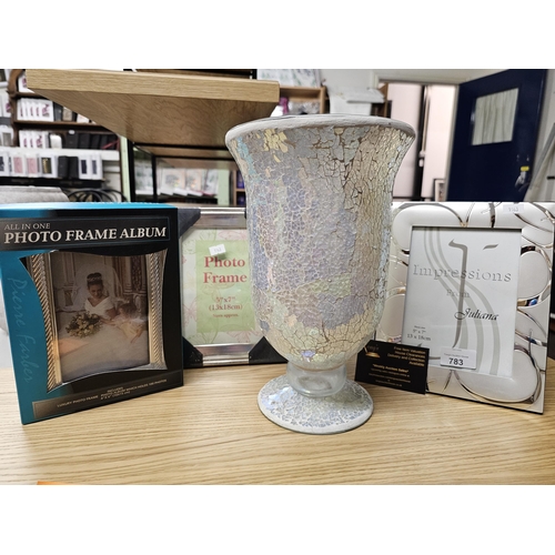 612 - BEAUTIFUL COLLECTION TO INCLUDE CRACKLED GLASS MOSAIC EFFECT LARGE VASE AND 3 LUXURY SILVER COLOURED... 