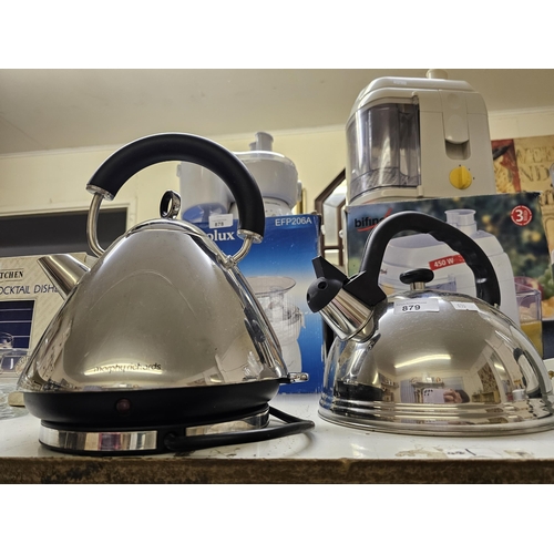 2 KETTLES STAINLESS STEEL, MORPHY RICHARDS ELECTRIC AND A STOVE TOP