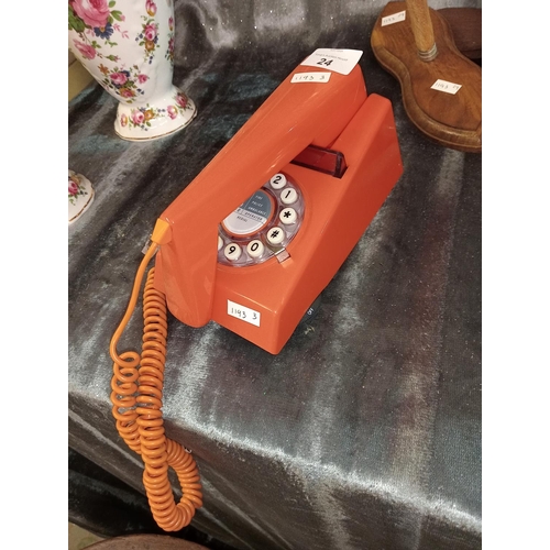 24 - 1970's retro vintage telephone