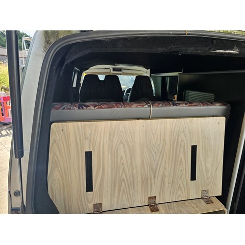 95 - LAST CHANCE SALE! ONLY 10% COMMISSION** T2 VW DAY VAN KITTED OUT WITH ROCK / ROLLA BED AND CUPBOARD ... 