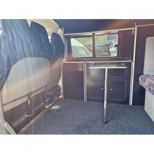 95 - LAST CHANCE SALE! ONLY 10% COMMISSION** T2 VW DAY VAN KITTED OUT WITH ROCK / ROLLA BED AND CUPBOARD ... 