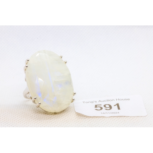 591 - Fabulous designerware fully hallmarked 925 silver ring with very large oval cut white quartz gemston... 