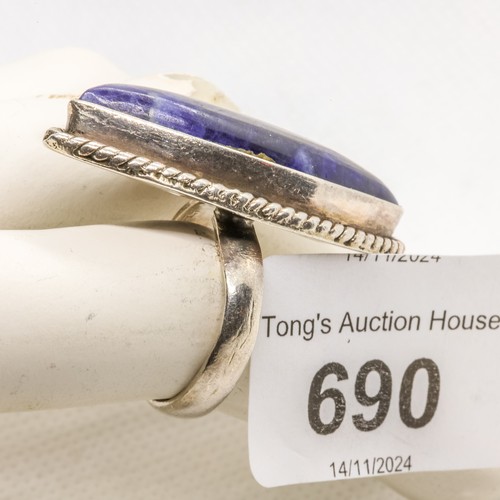 690 - Beautiful 925 silver ring with very large marquise cut lapis lazuli gemstone, size K