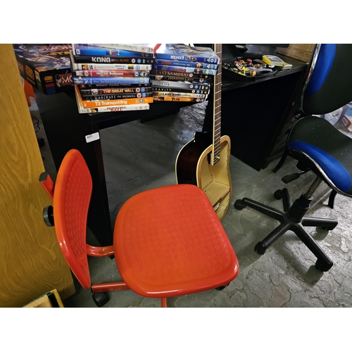 493 - BLACK DESK AND RED METAL SWIVEL CHAIR