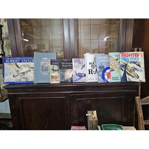 1060 - Large quantity of quality as new books from a collector on aviation; RAF, AIRCRAFT