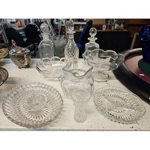 2155 - JOB LOT OF QUALITY GLASS, CRYSTAL DECANTERS, PORTUGAL GLASS AND MORE