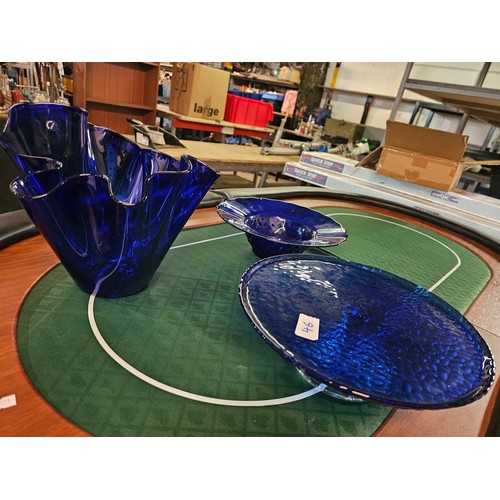 2156 - BEAUTIFUL LARGE CELLO HAND MADE GLASS BLUE GLASSWARE, HANDKERCHIEF VASE, CAKE STAND AND FRUIT BOWL