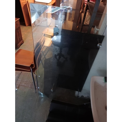 1400 - MODERN GLASS TABLE WITH CROME DETAIL AND LEATHER EFFECT LEGS, COMPLETE WITH FITTINGS