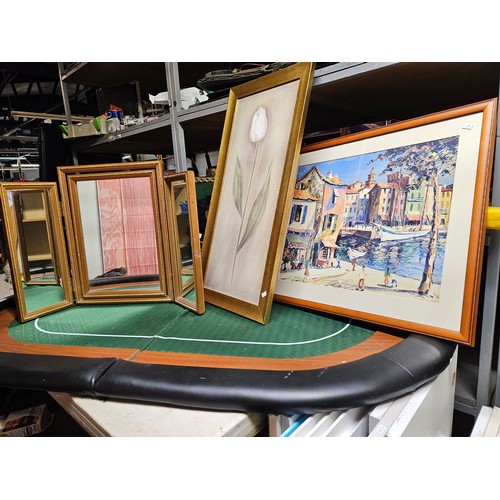 2186 - HEAVY GOLD COLOUR TRI FOLD DRESSING TABLE MIRROR,  LARGE PRINT OF ST TROPEZ, TULIP PRINT