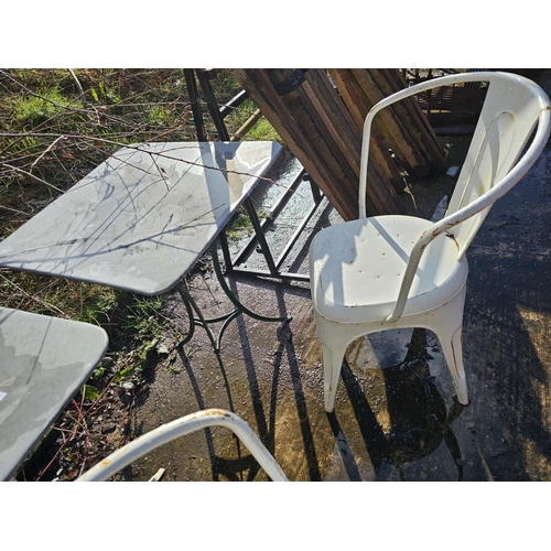 362 - SMALL SQUARE METAL TABLE AND INDUSTRIAL STYLE METAL WHITE CHAIR