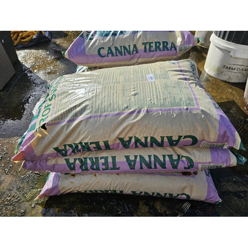 365 - 3 X 50L BAGS OF CANNA TERRA PROFESSIONAL COMPOST