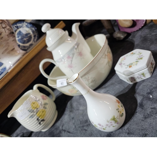 92 - Lot includes Royal Doulton coffee pot, Wedgwood Peach bowl, trinket dish and bud vase, together with... 